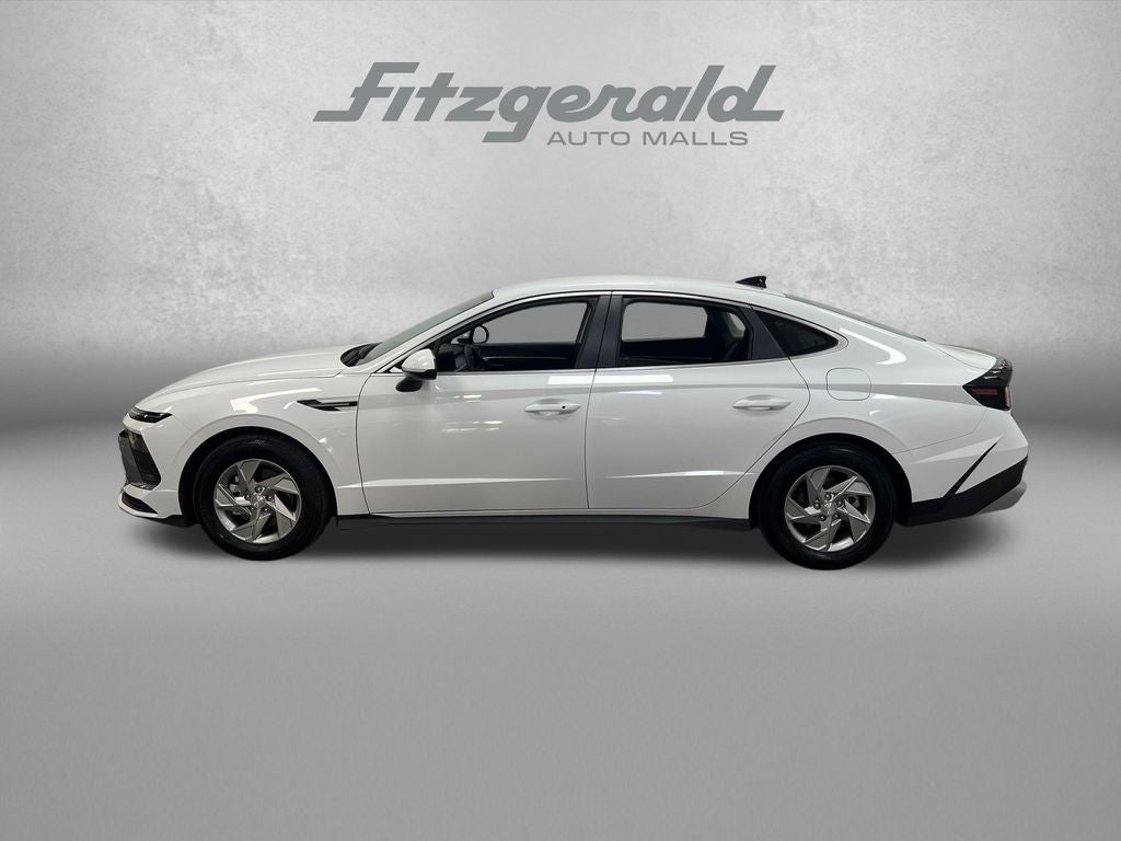 2025 Hyundai SONATA SE