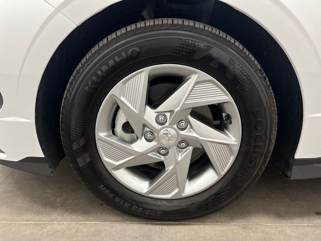2025 Hyundai SONATA SE