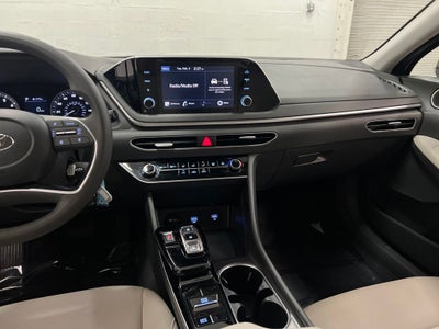 2023 Hyundai SONATA SE