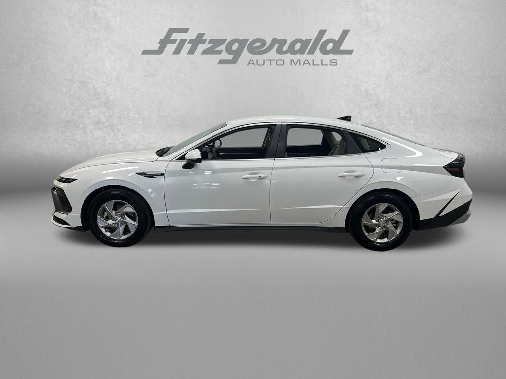 2025 Hyundai SONATA SE