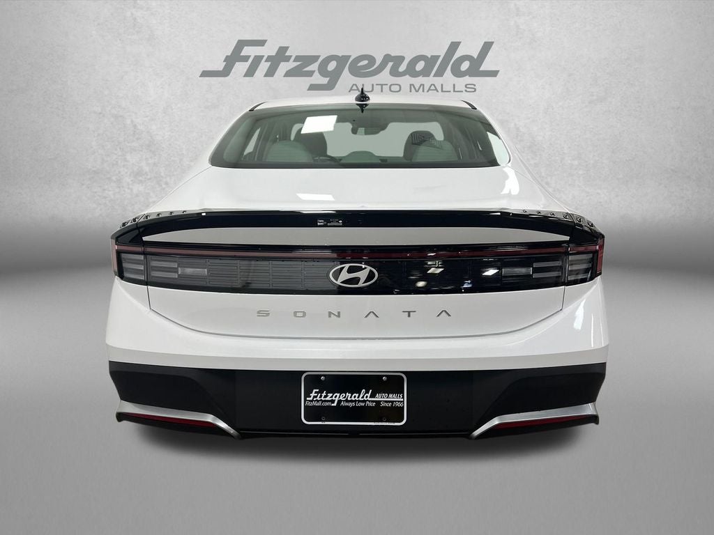 2026 Hyundai SONATA SE