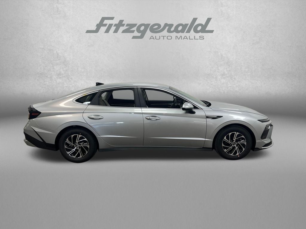 2026 Hyundai SONATA HYBRID Blue