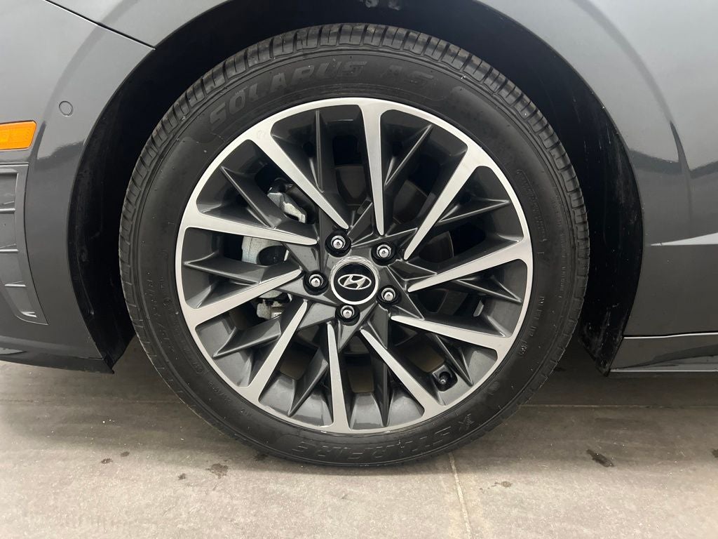 2022 Hyundai SONATA Limited