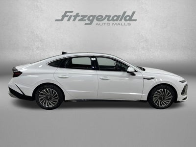 2026 Hyundai SONATA HYBRID SEL