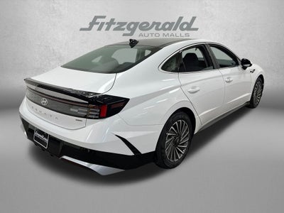 2026 Hyundai SONATA HYBRID SEL