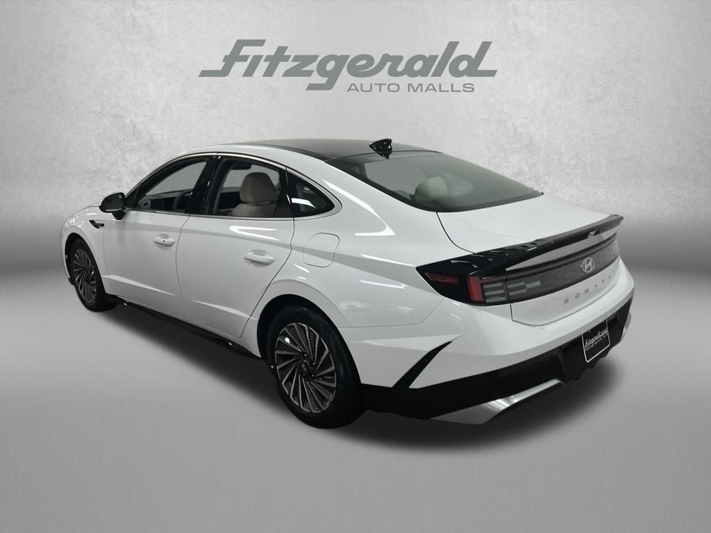 2026 Hyundai SONATA HYBRID SEL