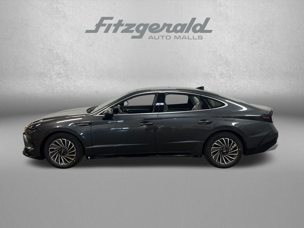 2026 Hyundai SONATA HYBRID SEL