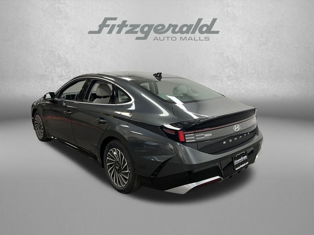 2026 Hyundai SONATA HYBRID SEL