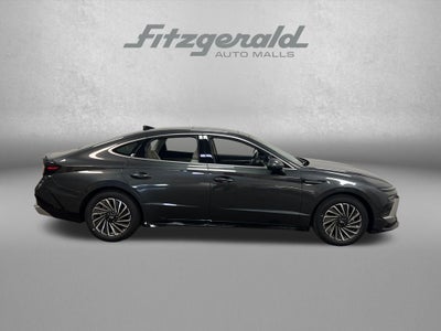 2026 Hyundai SONATA HYBRID SEL