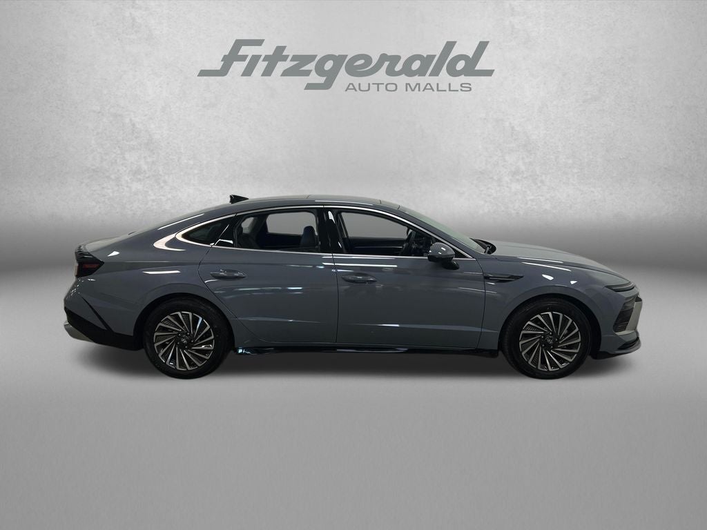 2026 Hyundai SONATA HYBRID Limited