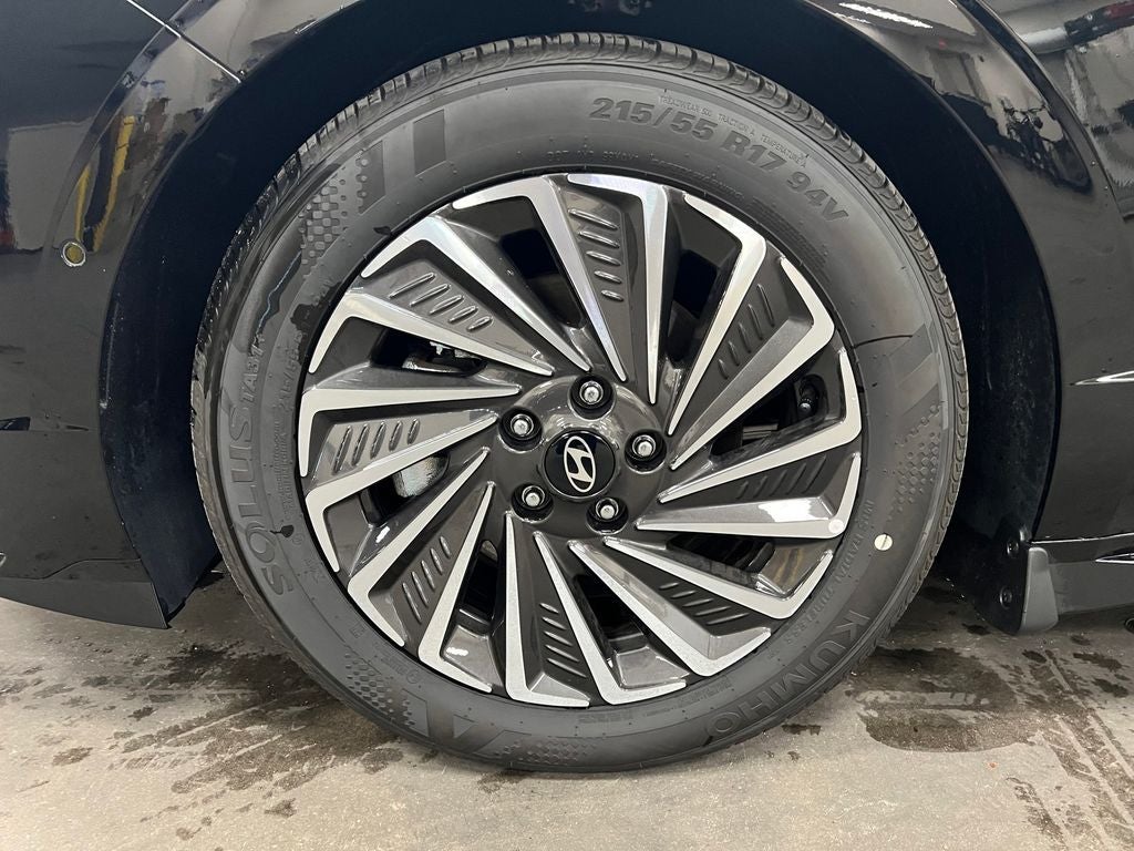 2025 Hyundai SONATA HYBRID Limited