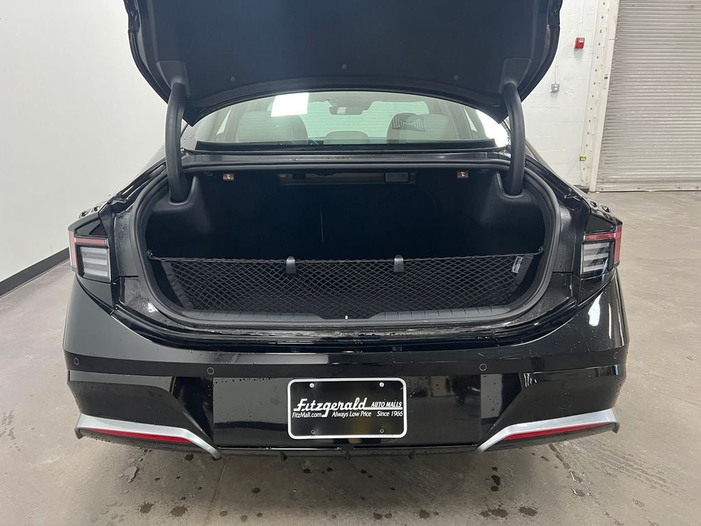 2025 Hyundai SONATA HYBRID Limited