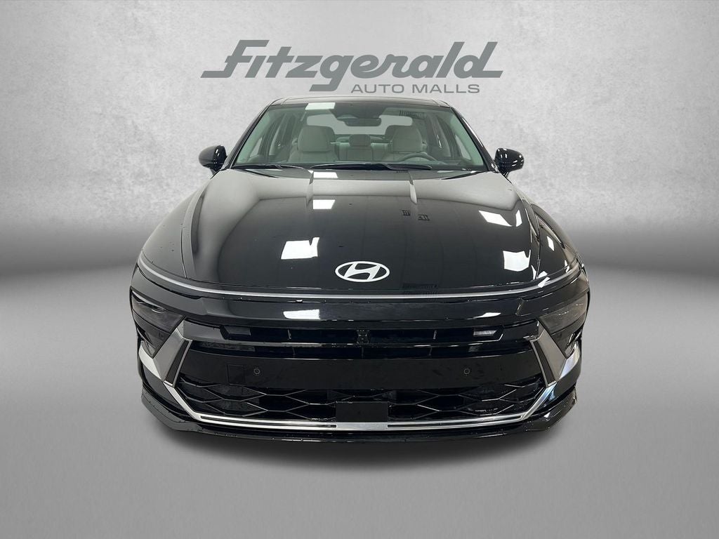 2025 Hyundai SONATA HYBRID Limited