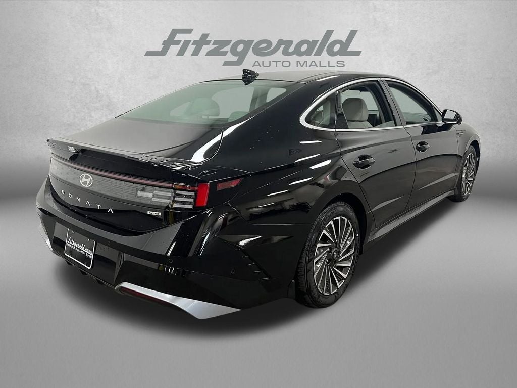 2025 Hyundai SONATA HYBRID Limited