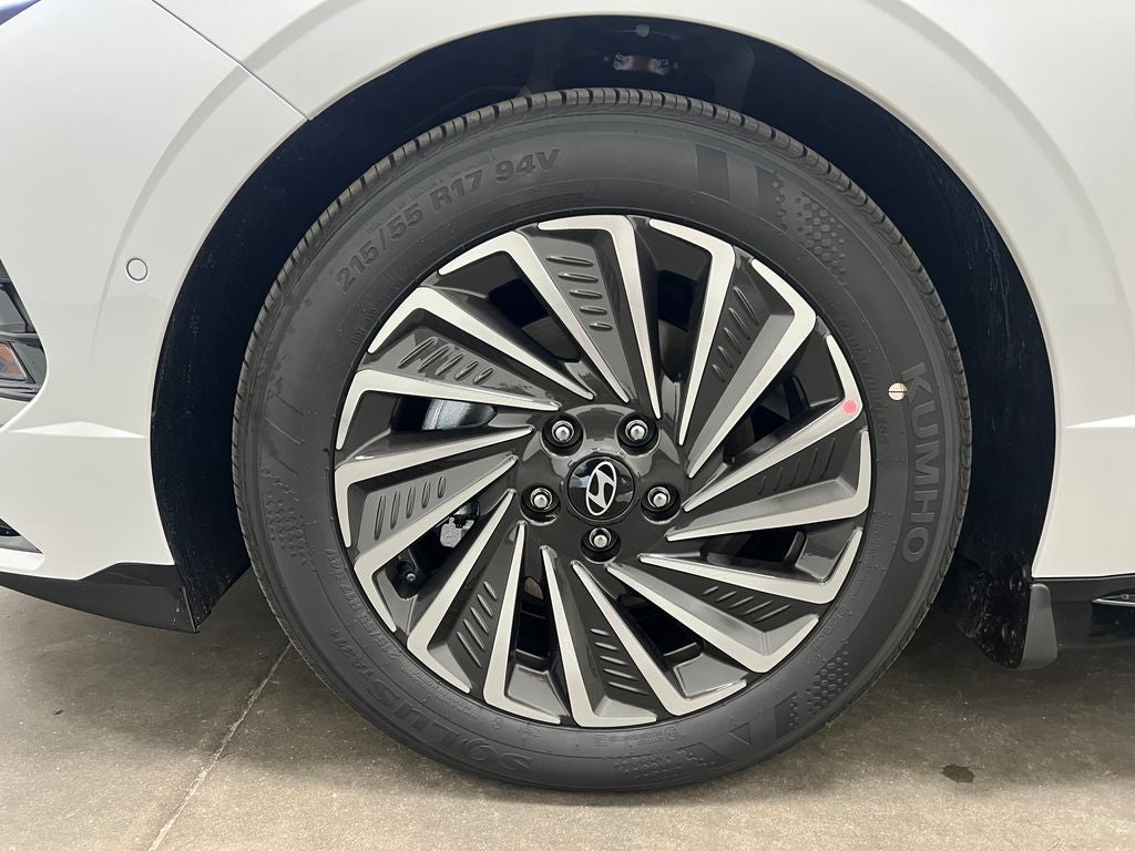 2026 Hyundai SONATA HYBRID Limited