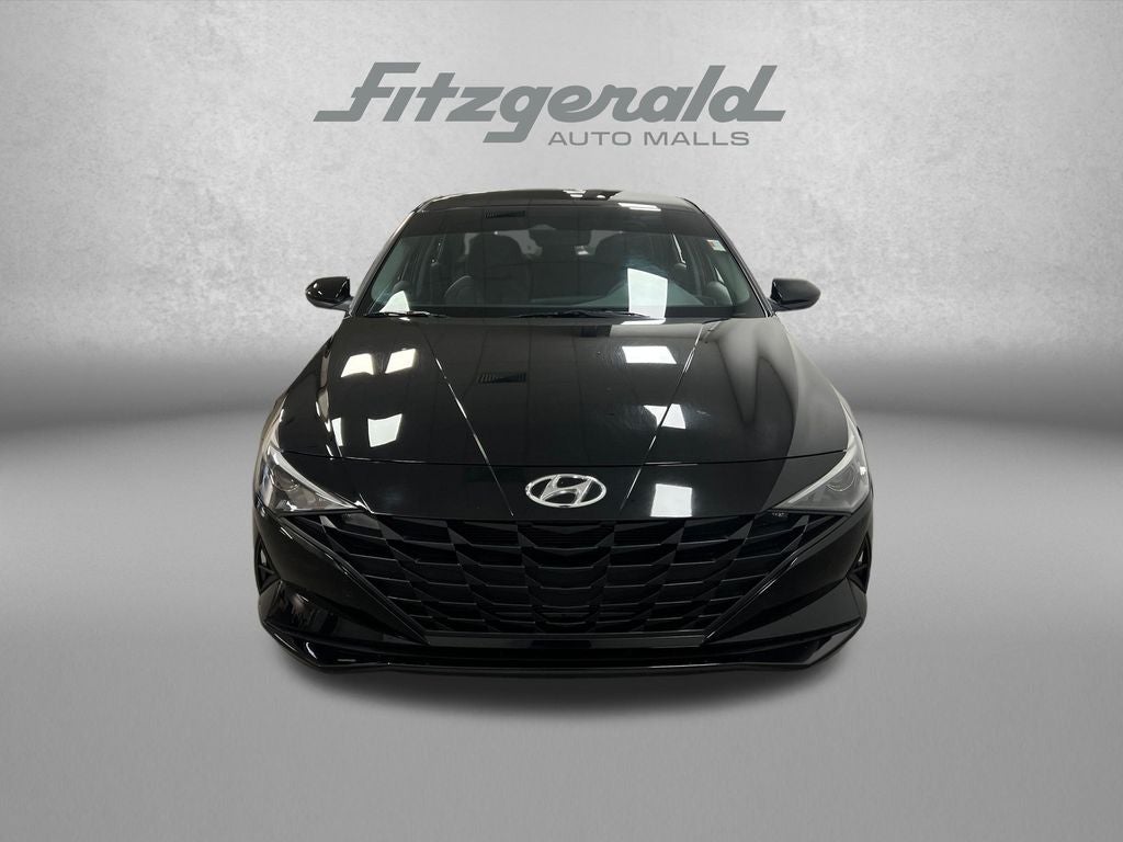 2023 Hyundai ELANTRA SE