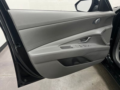 2023 Hyundai ELANTRA SE