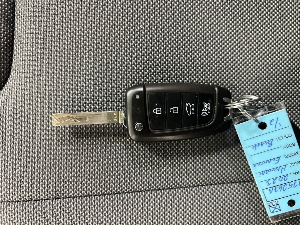 2023 Hyundai ELANTRA SE