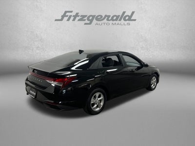 2023 Hyundai ELANTRA SE