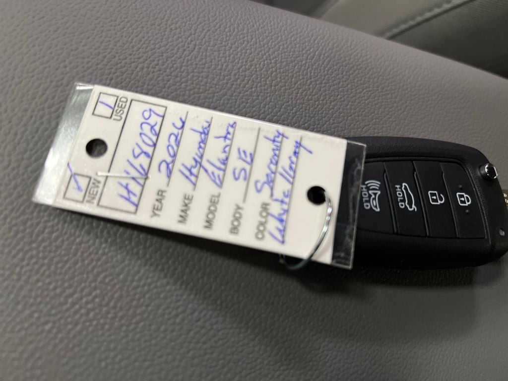 2026 Hyundai ELANTRA SE