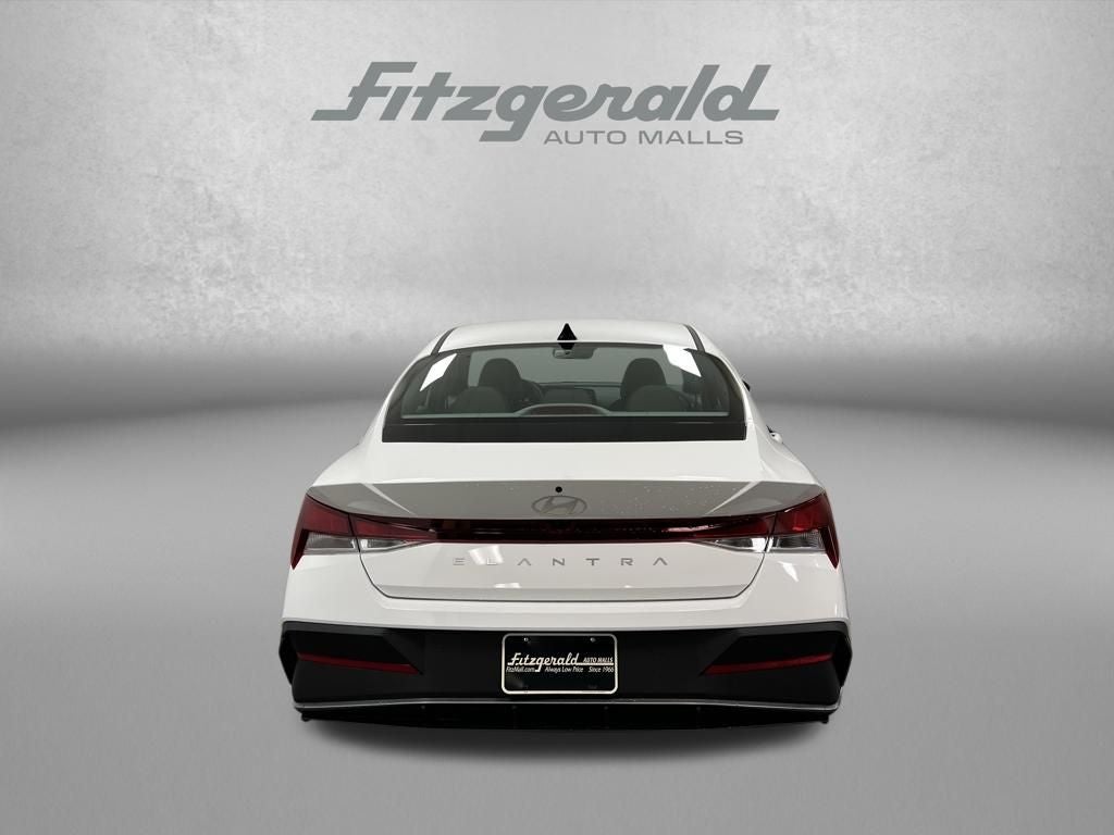 2026 Hyundai ELANTRA SE