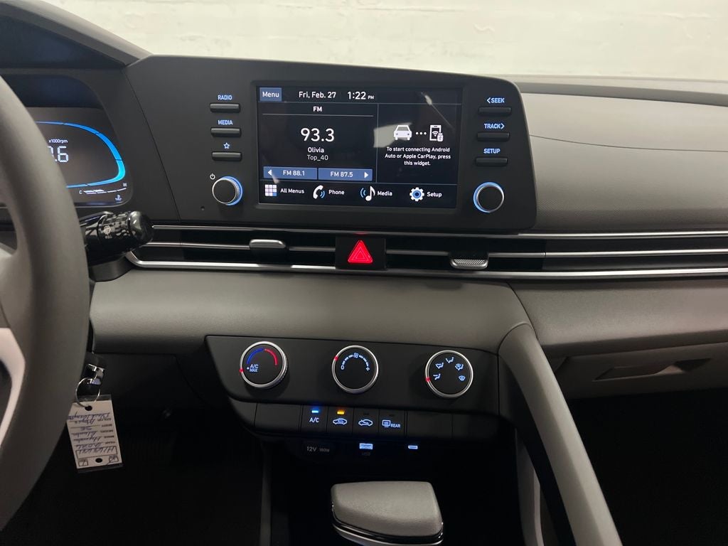 2026 Hyundai ELANTRA SE