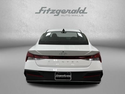 2026 Hyundai ELANTRA SE