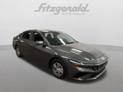 2026 Hyundai ELANTRA SE