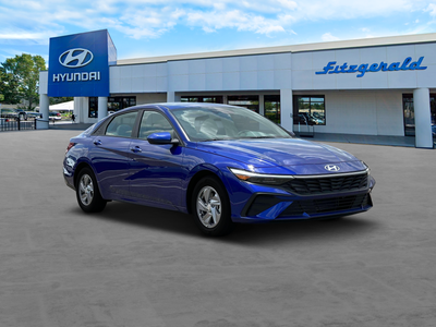 2025 Hyundai ELANTRA SE