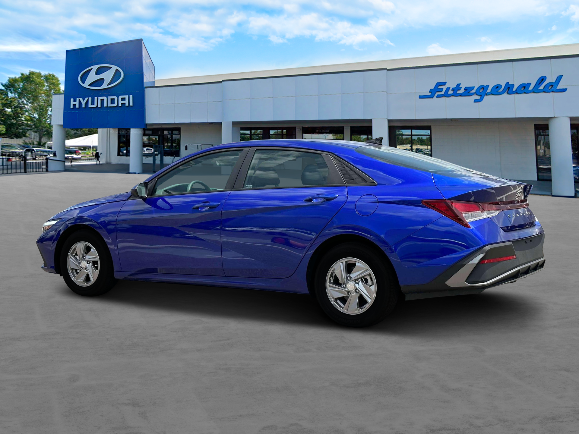 2025 Hyundai ELANTRA SE