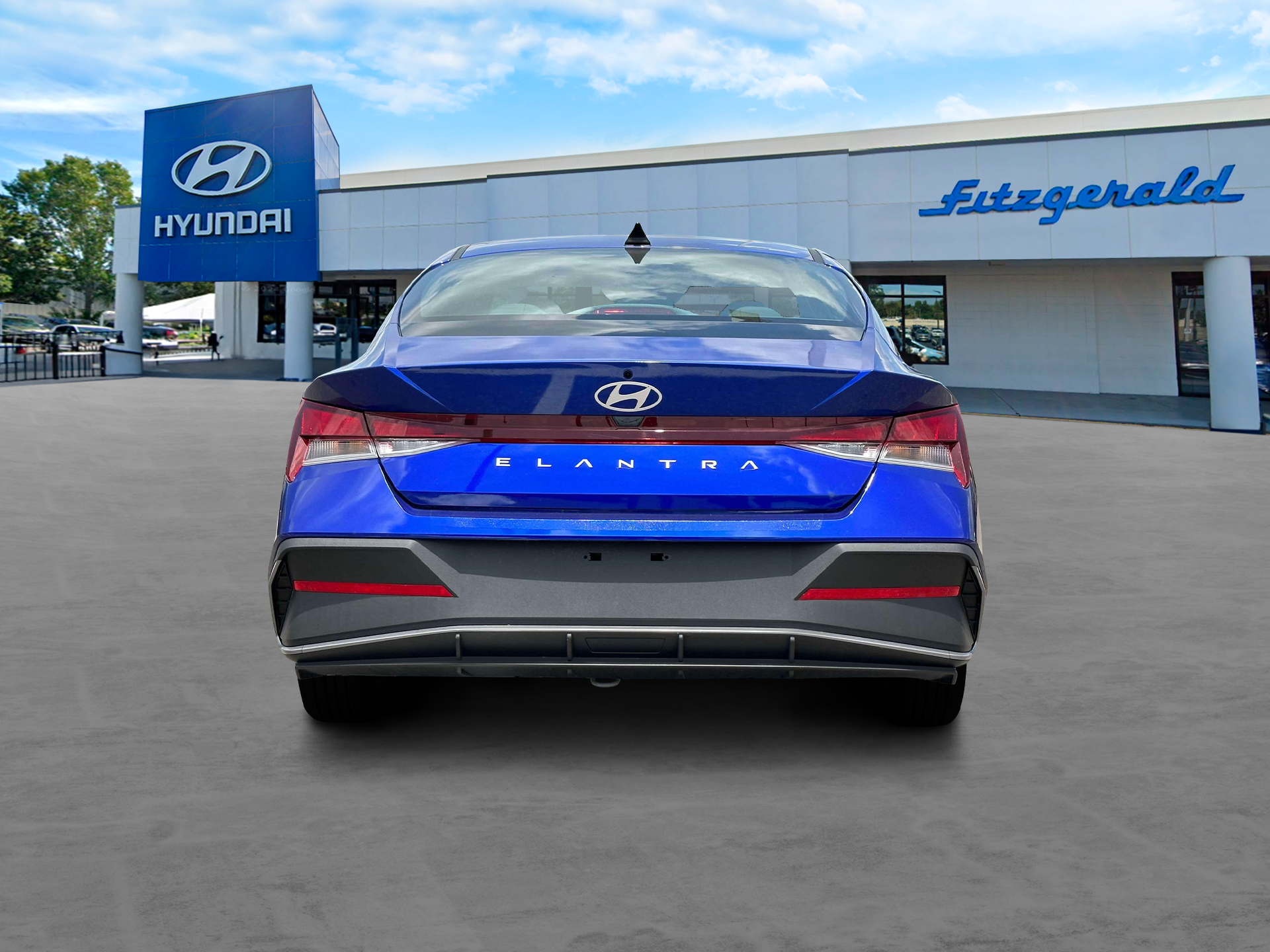 2025 Hyundai ELANTRA SE