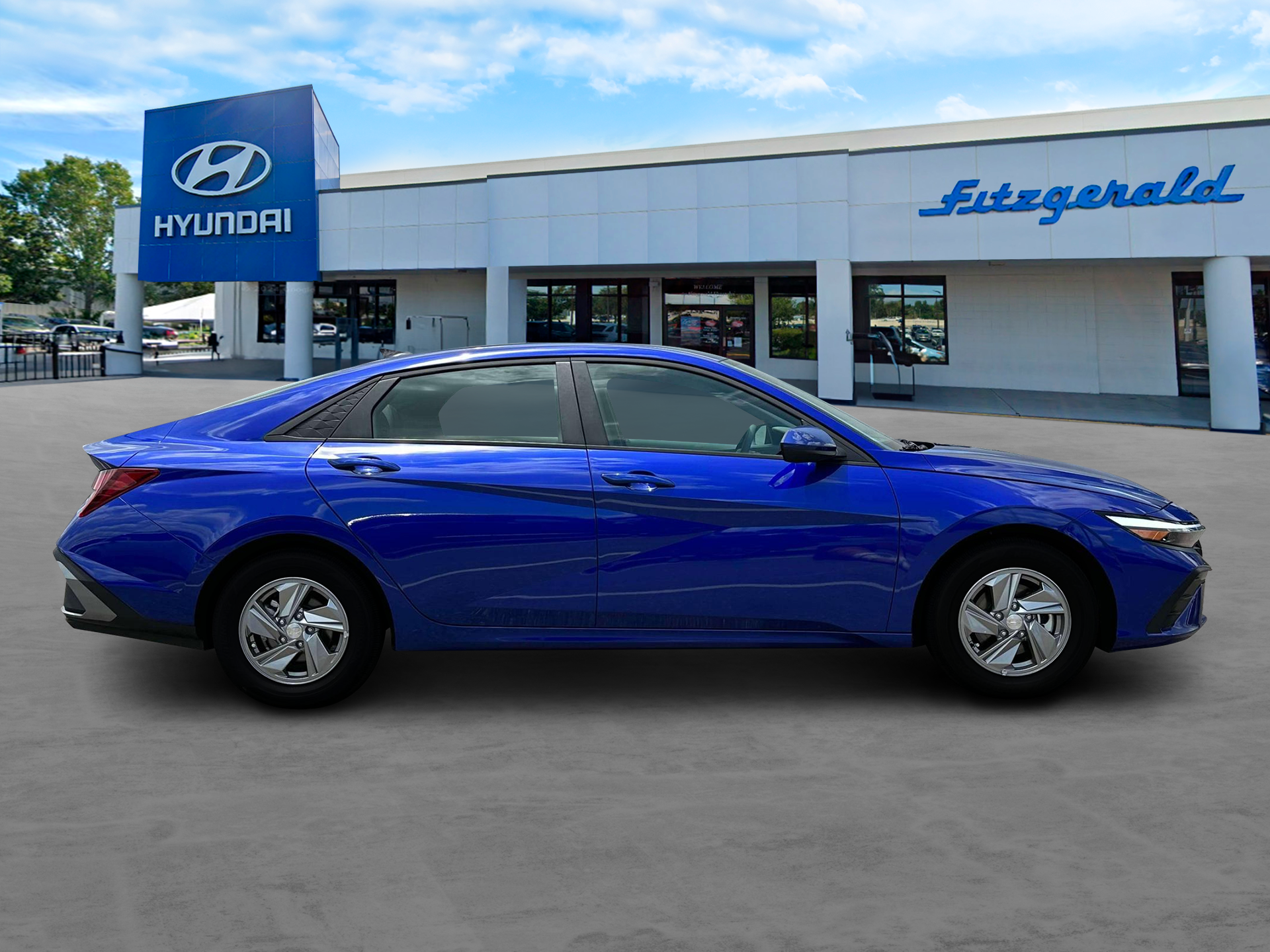2025 Hyundai ELANTRA SE