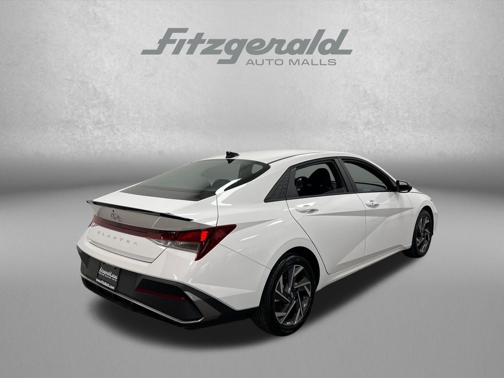2025 Hyundai ELANTRA SEL Sport