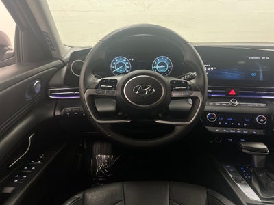 2023 Hyundai ELANTRA Limited
