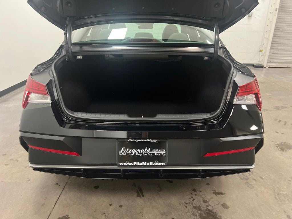 2025 Hyundai ELANTRA SEL Convenience