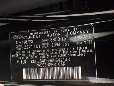 2024 Hyundai ELANTRA SEL