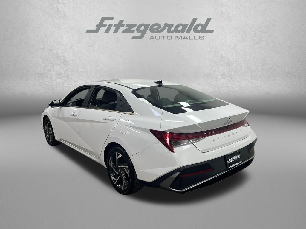 2025 Hyundai ELANTRA SEL Convenience