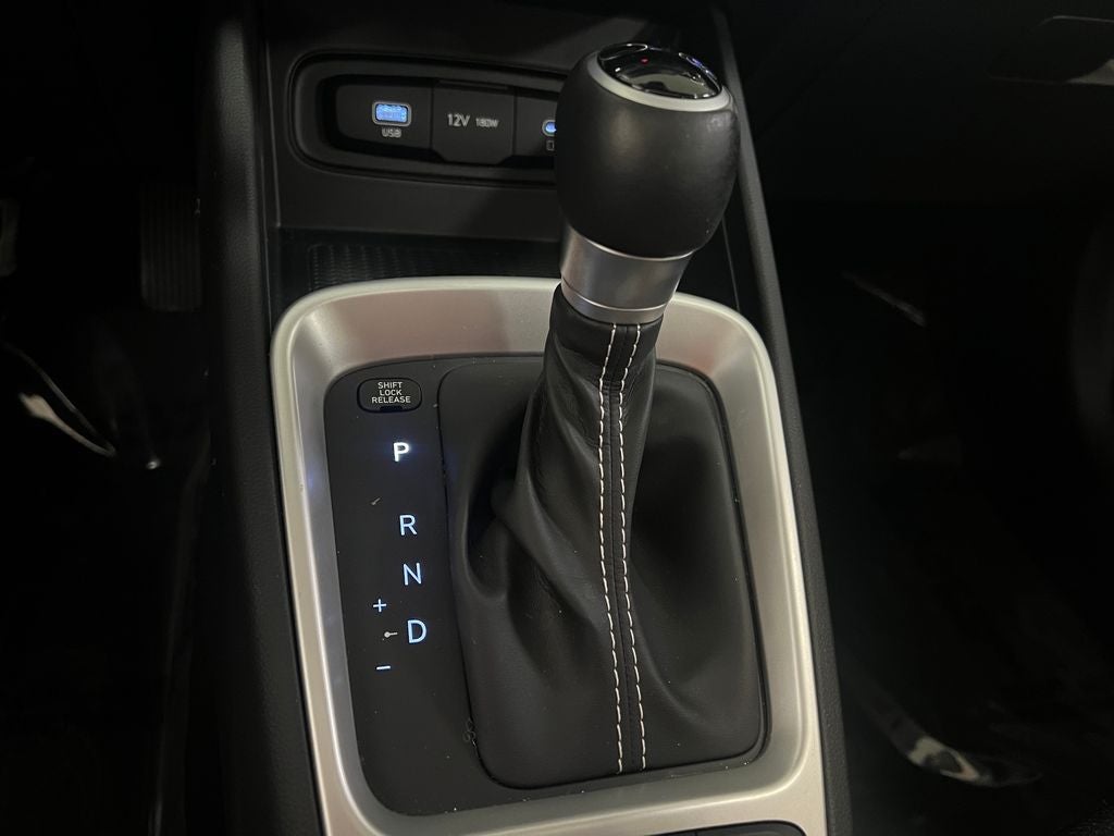 2024 Hyundai VENUE SEL