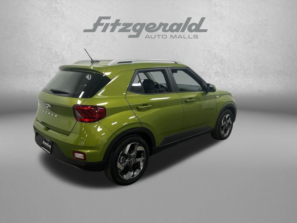 2024 Hyundai VENUE SEL