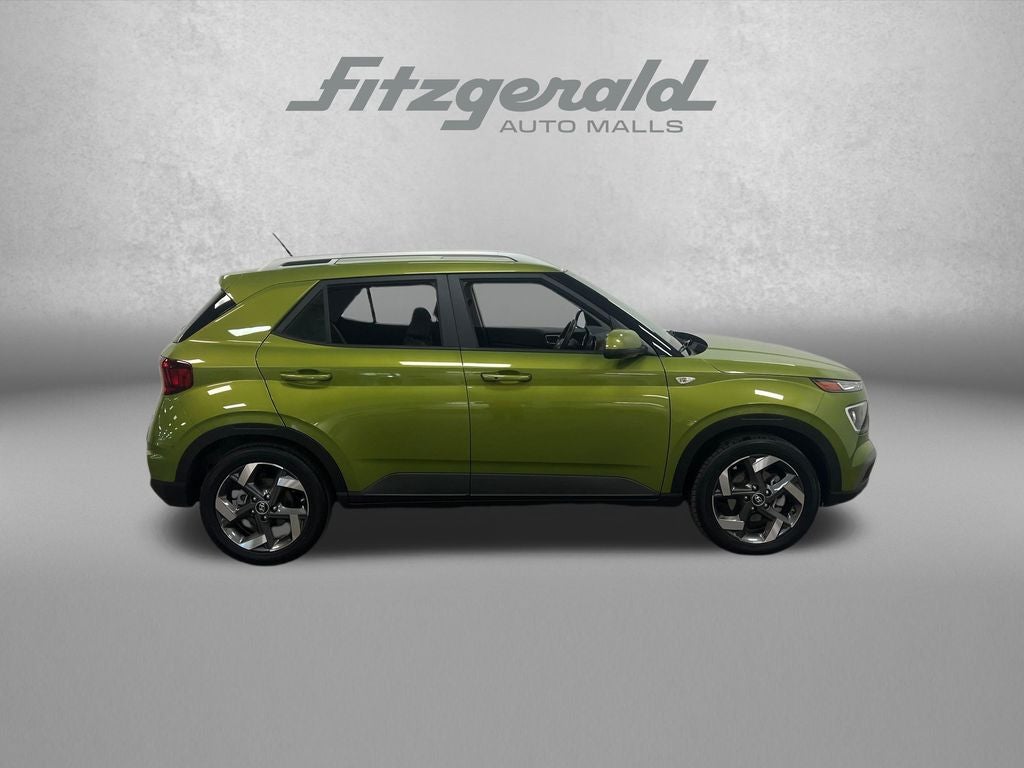 2024 Hyundai VENUE SEL