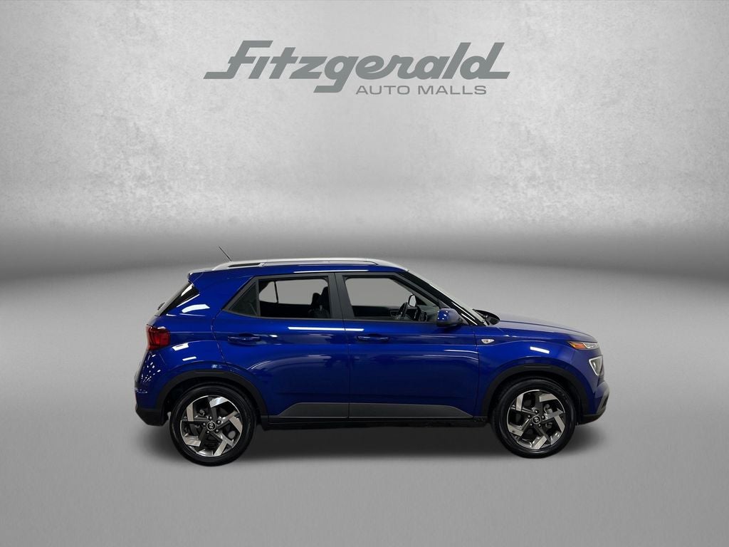 2023 Hyundai VENUE SEL