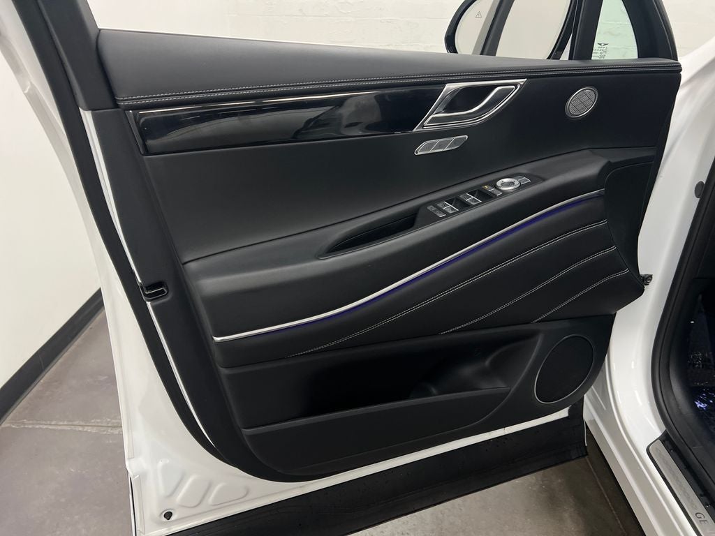 2025 Genesis GV80 2.5T