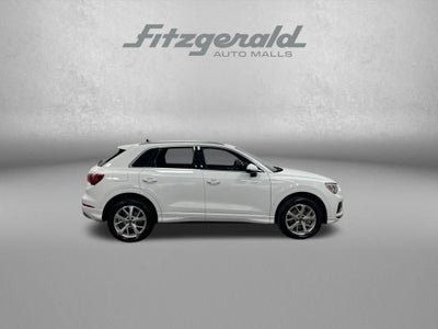 2023 Audi Q3 Premium quattro