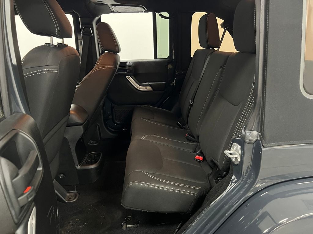 2017 Jeep Wrangler Unlimited Sahara 4x4