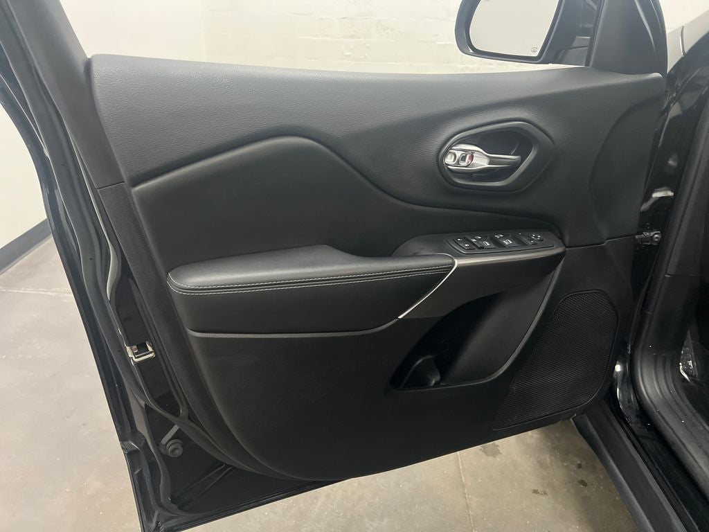 2019 Jeep Cherokee Latitude Plus FWD