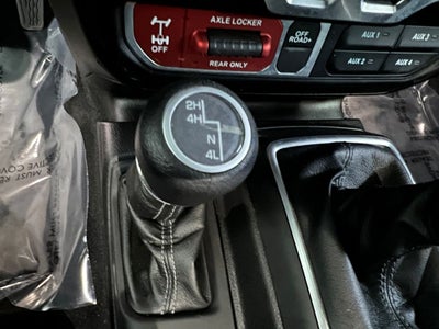 2025 Jeep Wrangler 2-Door Willys 4x4