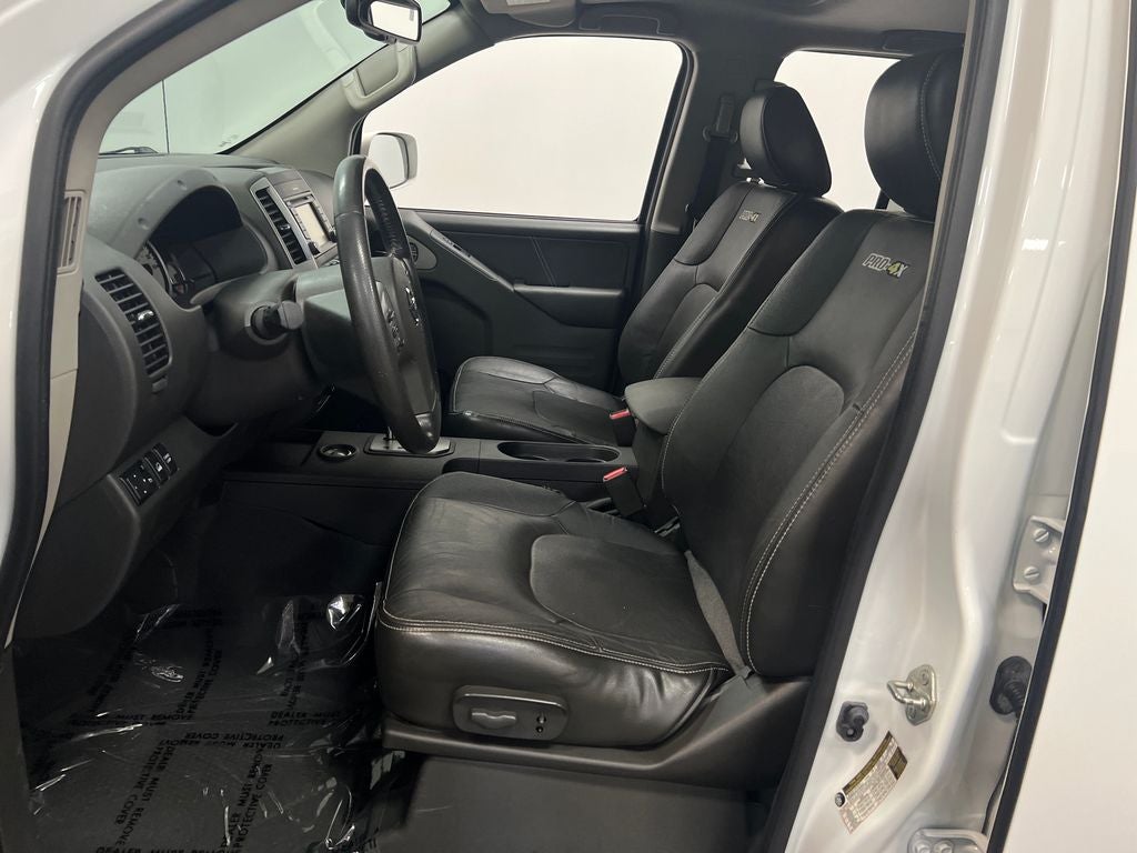 2020 Nissan Frontier Crew Cab PRO-4X 4x4