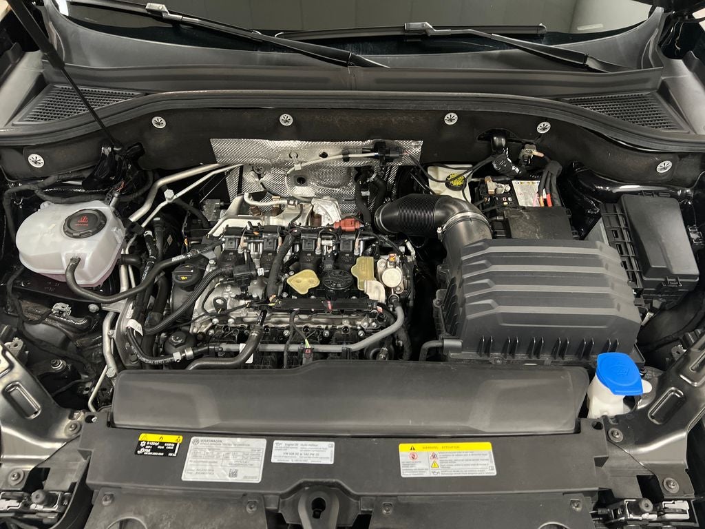 2024 Volkswagen Atlas Cross Sport 2.0T SE w/Technology