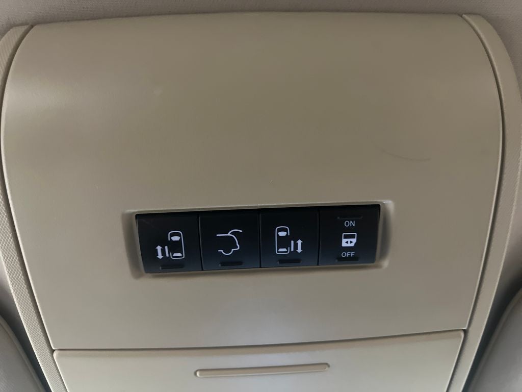 2014 Chrysler Town & Country Touring-L