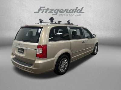 2014 Chrysler Town & Country Touring-L